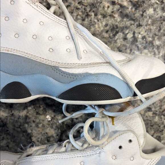 Jordan 13s Kids Sneakers in White and Blue - Picture 15 of 16